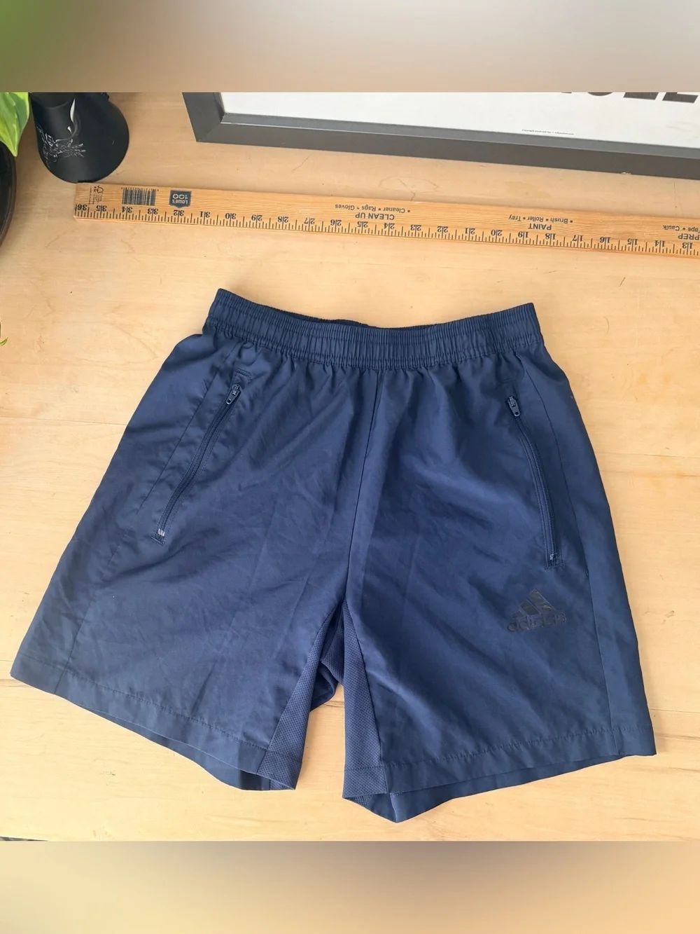 Adidas Men's Unlined Navy Blue Athletic Zip-Pocket Shorts - Small